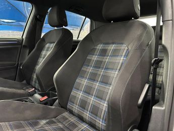 VOLKSWAGEN GOLF 1.4 TSI 8.7kWh GTE Hatchback 5dr Petrol Plug-in Hybrid DSG Euro 