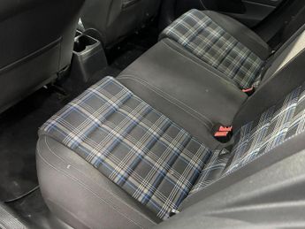 VOLKSWAGEN GOLF 1.4 TSI 8.7kWh GTE Hatchback 5dr Petrol Plug-in Hybrid DSG Euro 