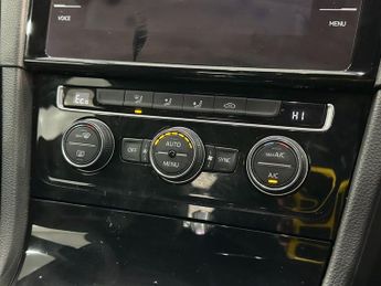 VOLKSWAGEN GOLF 1.4 TSI 8.7kWh GTE Hatchback 5dr Petrol Plug-in Hybrid DSG Euro 