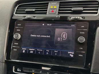 VOLKSWAGEN GOLF 1.4 TSI 8.7kWh GTE Hatchback 5dr Petrol Plug-in Hybrid DSG Euro 