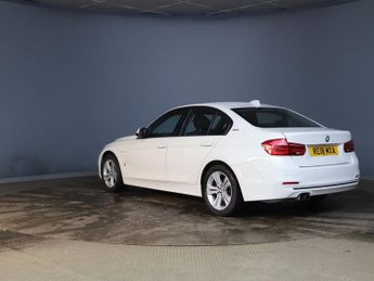 BMW 3 SERIES 2.0 330e 7.6kWh Sport Saloon 4dr Petrol Plug-in Hybrid Auto Euro