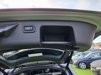 LAND ROVER DISCOVERY SPORT 2.0 D200 MHEV R-Dynamic S Plus SUV 5dr Diesel Auto 4WD Euro 6 (s