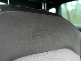 VOLKSWAGEN TIGUAN 2.0 TDI R-Line SUV 5dr Diesel DSG 4Motion Euro 6 (s/s) (150 ps)