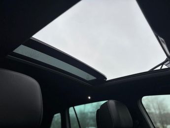 VOLKSWAGEN TIGUAN 2.0 TDI R-Line SUV 5dr Diesel DSG 4Motion Euro 6 (s/s) (150 ps)