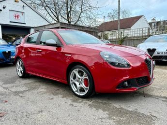 Alfa Romeo Giulietta 2.0 JTDM-2 Speciale Hatchback 5dr Diesel TCT Euro 6 (s/s) (175 b