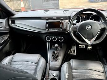ALFA ROMEO GIULIETTA 2.0 JTDM-2 Speciale Hatchback 5dr Diesel TCT Euro 6 (s/s) (175 b
