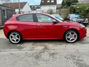 ALFA ROMEO GIULIETTA 2.0 JTDM-2 Speciale Hatchback 5dr Diesel TCT Euro 6 (s/s) (175 b