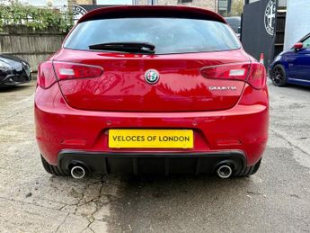 ALFA ROMEO GIULIETTA 2.0 JTDM-2 Speciale Hatchback 5dr Diesel TCT Euro 6 (s/s) (175 b