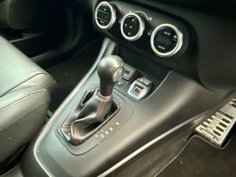 ALFA ROMEO GIULIETTA 2.0 JTDM-2 Speciale Hatchback 5dr Diesel TCT Euro 6 (s/s) (175 b