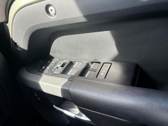 LAND ROVER DEFENDER 3.0 P400 MHEV X SUV 5dr Petrol Auto 4WD Euro 6 (s/s) (400 ps)