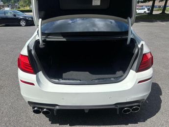 BMW M5 5.0 V8 Saloon 4dr Petrol SMG Euro 4 (507 ps)