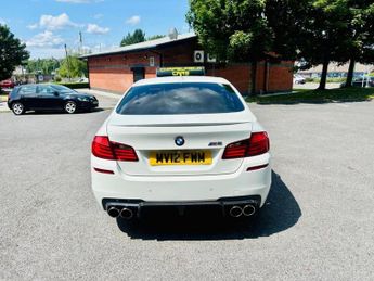 BMW M5 5.0 V8 Saloon 4dr Petrol SMG Euro 4 (507 ps)