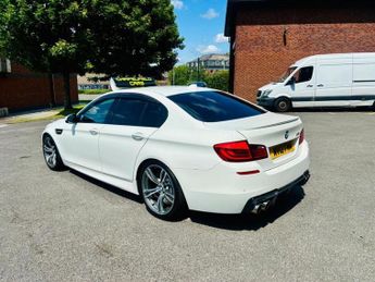 BMW M5 5.0 V8 Saloon 4dr Petrol SMG Euro 4 (507 ps)