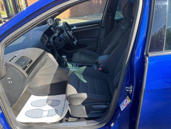 VOLKSWAGEN GOLF 2.0 TSI R Hatchback 5dr Petrol DSG 4Motion Euro 6 (s/s) (300 ps)