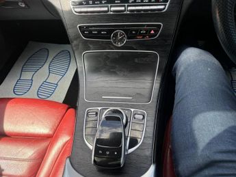 MERCEDES-BENZ C-CLASS 2.1 C220d AMG Line (Premium Plus) Saloon 4dr Diesel 7G-Tronic+ E