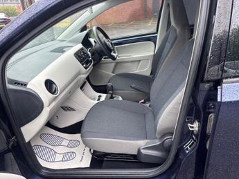 VOLKSWAGEN UP! Hatchback 1.0 Move up! (2014/14)