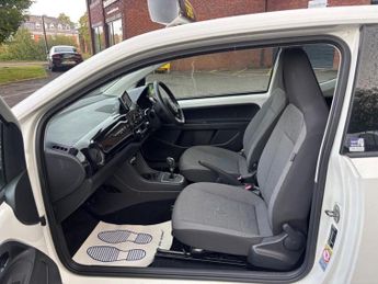 VOLKSWAGEN UP! Hatchback 1.0 BlueMotion Tech Move up! (2013/63)