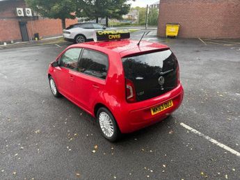 VOLKSWAGEN UP! Hatchback 1.0 BlueMotion Tech High up! (2014/63)