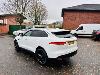 JAGUAR F-PACE 2.0 D180 Prestige SUV 5dr Diesel Auto Euro 6 (s/s) (180 ps)