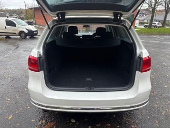 VOLKSWAGEN PASSAT SE FSI