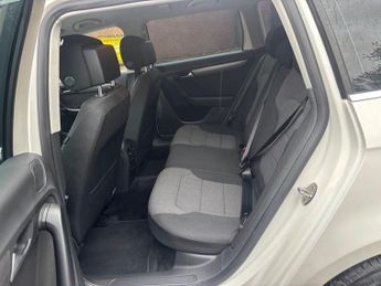 VOLKSWAGEN PASSAT SE FSI