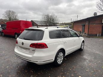 VOLKSWAGEN PASSAT SE FSI