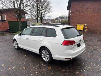 VOLKSWAGEN GOLF SE FSI