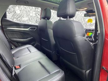 MG MG ZS 44.5kWh Exclusive SUV 5dr Electric Auto (143 ps)