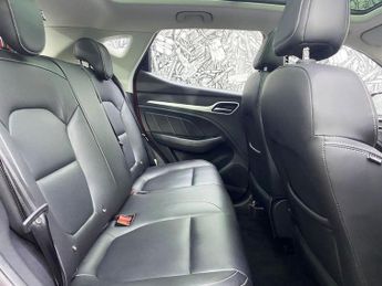 MG MG ZS 44.5kWh Exclusive SUV 5dr Electric Auto (143 ps)