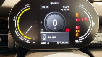 MINI Electric Hatch Cooper SE 32.6kWh Level 1 Hatchback 3dr Electric Auto (184 ps)