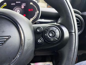 MINI Electric Hatch Cooper SE 32.6kWh Level 2 Hatchback 3dr Electric Auto (184 ps)