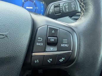 FORD KUGA 2.0 EcoBlue Vignale SUV 5dr Diesel Auto AWD Euro 6 (s/s) (190 ps