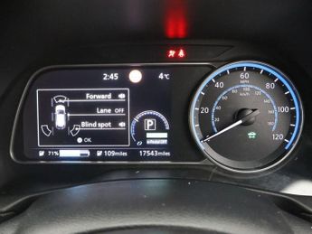 NISSAN LEAF 40kWh Acenta Hatchback 5dr Electric Auto (150 ps)