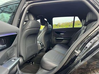 MERCEDES-BENZ C-CLASS 2.0 C 220 AMG Line D MHEV Auto 5dr