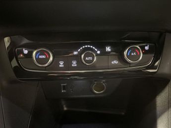 VAUXHALL Corsa Electric 50kWh Elite Nav Premium Hatchback 5dr Electric Auto (7.4Kw Charg