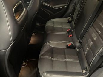 MERCEDES-BENZ GLA 1.6 GLA180 GPF Urban Edition SUV 5dr Petrol 7G-DCT Euro 6 (s/s) 