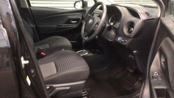 TOYOTA YARIS 1.5 VVT-h Design Hatchback 5dr Petrol Hybrid E-CVT Euro 6 (s/s) 