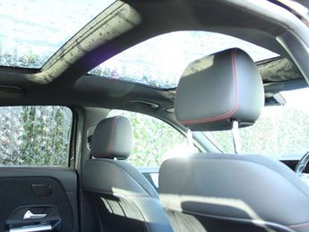 MERCEDES-BENZ EQA EQA 350 66.5kWh AMG Line (Premium) SUV 5dr Electric Auto 4MATIC 