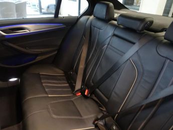 BMW 5 SERIES 2.0 520i GPF M Sport Saloon 4dr Petrol Auto Euro 6 (s/s) (184 ps