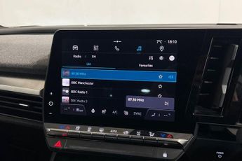 RENAULT MEGANE E-TECH 60kWh launch edition Hatchback 5dr Electric Auto (220 ps) Around