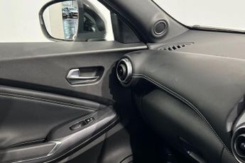 NISSAN JUKE 1.0 DIG-T N-Connecta SUV 5dr Petrol DCT Auto Euro 6 (s/s) (114 p