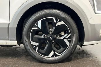 KIA NIRO 64.8kWh 4 SUV 5dr Electric Auto (201 bhp) Reverse Camera, Front 