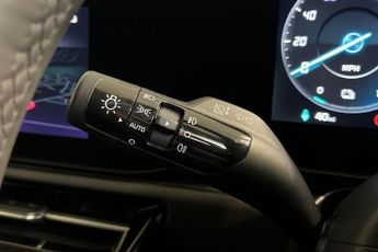 KIA NIRO 64.8kWh 4 SUV 5dr Electric Auto (201 bhp) Reverse Camera, Front 