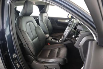 VOLVO XC40 2.0 D4 Inscription Pro Auto AWD Euro 6 (s/s) 5dr