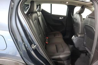 VOLVO XC40 2.0 D4 Inscription Pro Auto AWD Euro 6 (s/s) 5dr