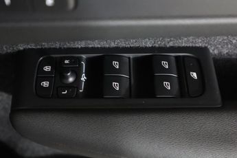 VOLVO XC40 2.0 D4 Inscription Pro Auto AWD Euro 6 (s/s) 5dr