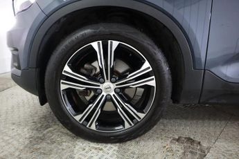 VOLVO XC40 2.0 D4 Inscription Pro Auto AWD Euro 6 (s/s) 5dr