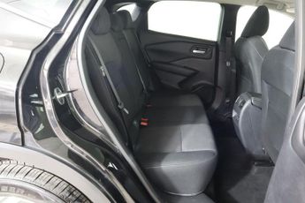 NISSAN QASHQAI 1.3 DIG-T MHEV N-Connecta XTRON Euro 6 (s/s) 5dr