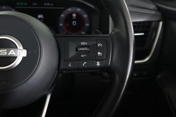 NISSAN QASHQAI 1.3 DIG-T MHEV N-Connecta XTRON Euro 6 (s/s) 5dr