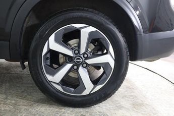 NISSAN QASHQAI 1.3 DIG-T MHEV N-Connecta XTRON Euro 6 (s/s) 5dr